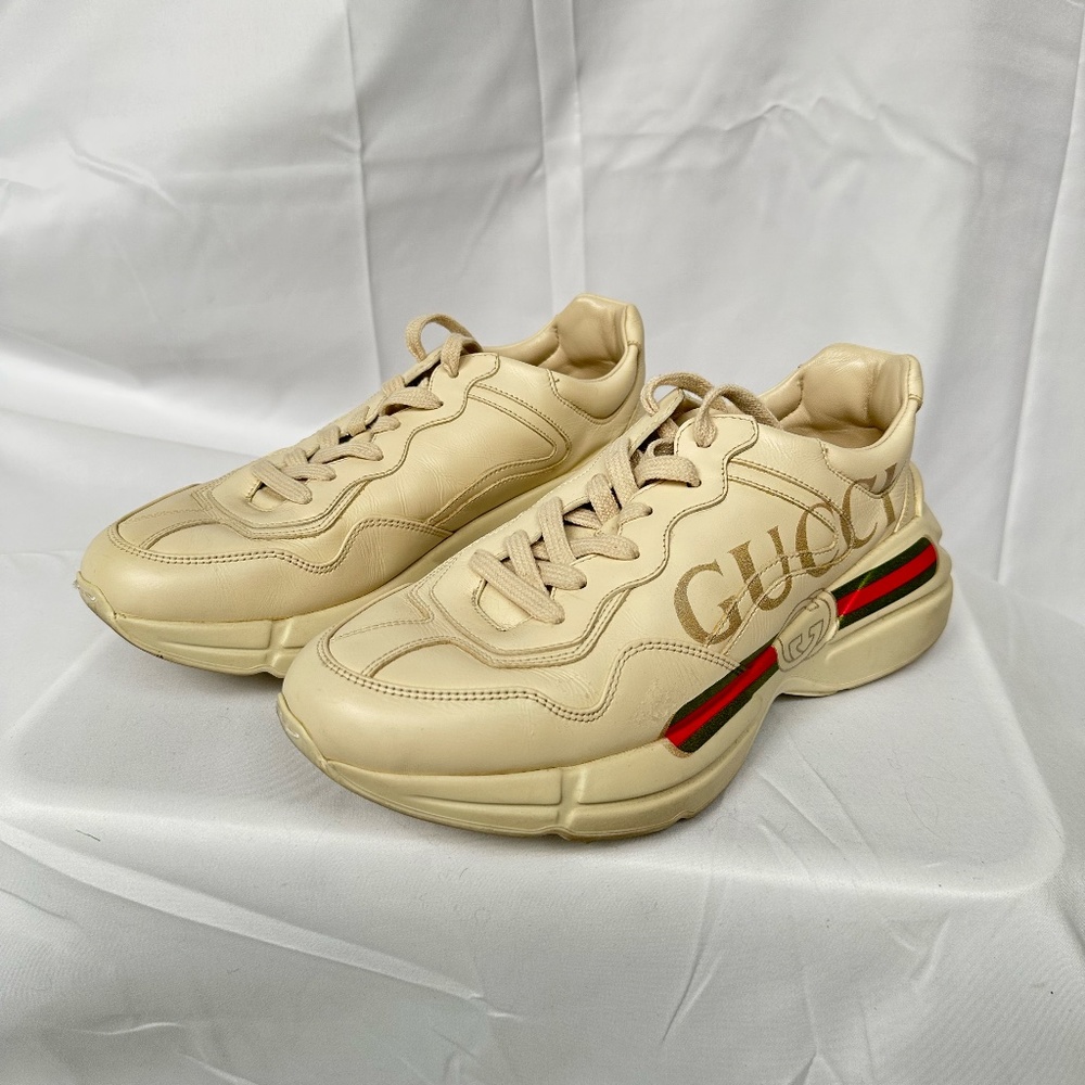 Women's Rhyton Gucci Logo Leather Sneakers